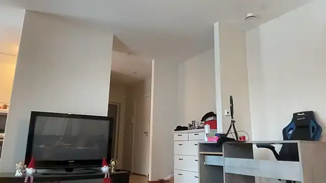 cumwithmee3 online show from January 8, 1:24 pm