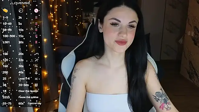 Mary   Moore online show from March 11, 11:59 pm