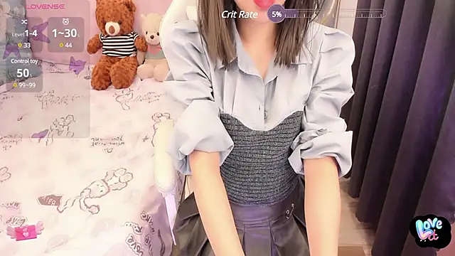 Yuka Chan online show from February 21, 9:32 pm