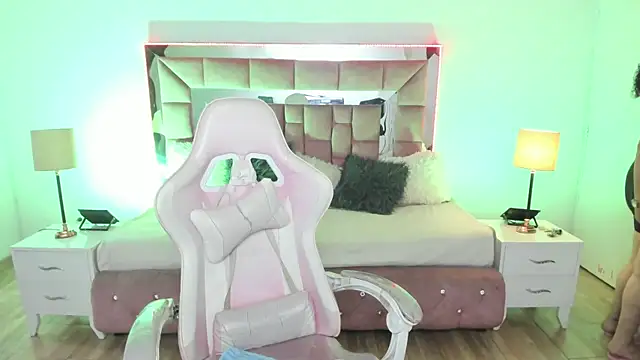 Aliciia cute1 online show from January 25, 10:50 pm