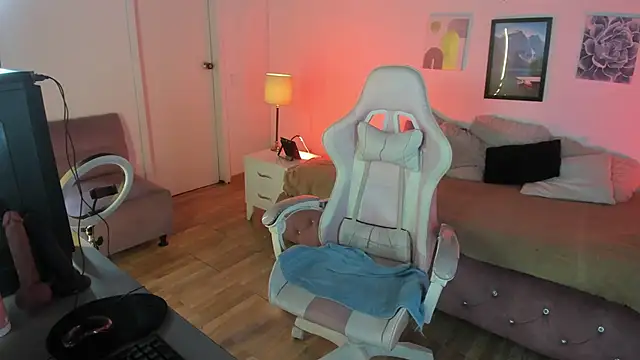 Aliciia cute1 online show from October 5, 8:40 pm