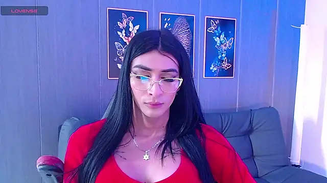 Snapshot of Evelynn_sex_ chatting on October 6, 1:41 pm Evelynn sex online show from October 6, 1:41 pm