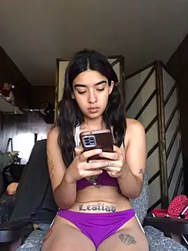 akivenussss online show from December 23, 11:14 am