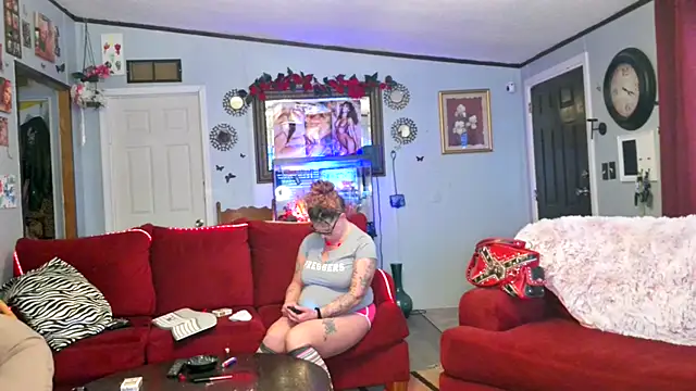 Lisalovely6981 online show from February 2, 9:13 pm