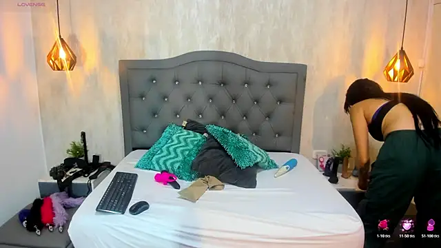 ana parker online show from April 16, 7:03 pm