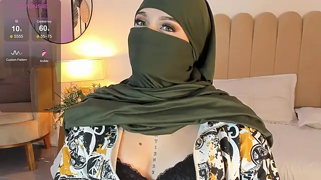 anna-henao online show from February 18, 12:17 pm