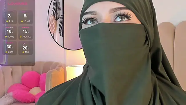 anna-henao online show from March 8, 1:47 pm