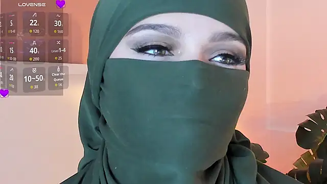 anna-henao online show from October 4, 8:07 pm