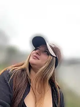 SweetPaige  online show from April 16, 1:56 pm