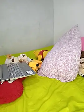 Amy sweet-03 online show from November 18, 7:24 am