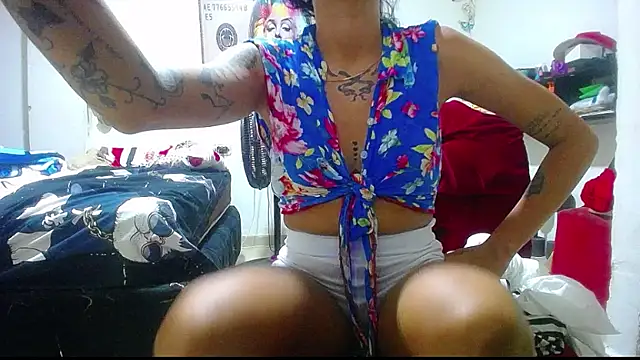Snapshot of harry_lia_ chatting on September 23, 7:17 pm harry lia online show from September 23, 7:17 pm