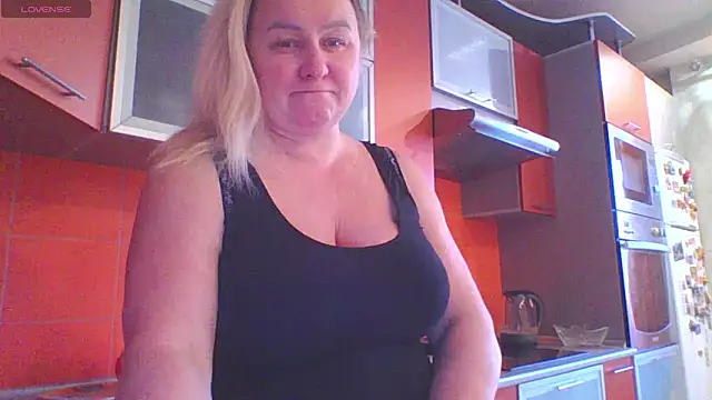 mira robinsonnn online show from February 15, 11:08 am