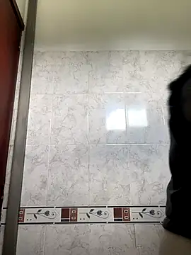 Snapshot of LinnaGardenia chatting on October 21, 6:08 pm LinnaGardenia online show from October 21, 6:08 pm