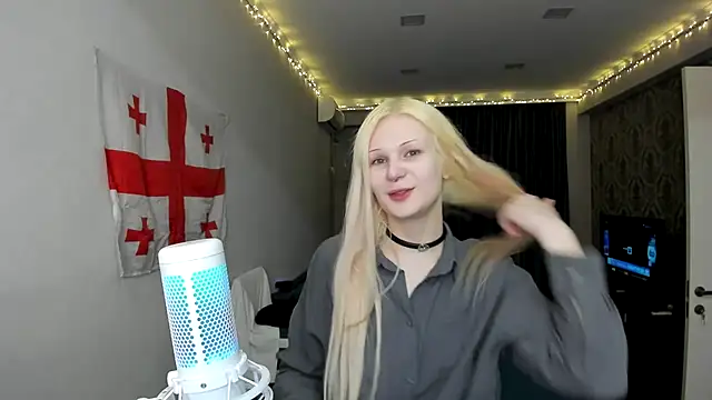 sashakiss99 online show from February 13, 8:13 pm