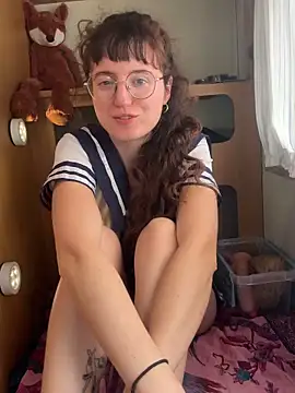  foxygirl  online show from April 11, 3:49 pm