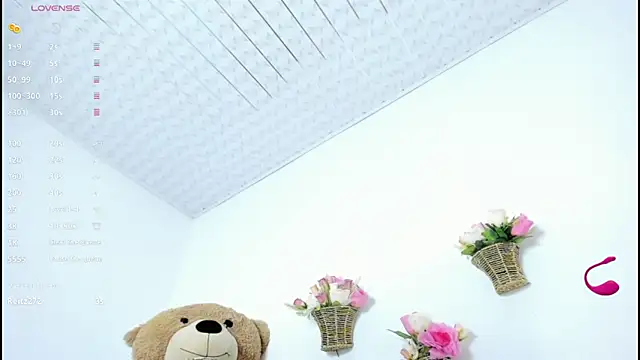 Snapshot of Ahlam__ chatting on March 15, 11:39 pm Ahlam   online show from March 15, 11:39 pm