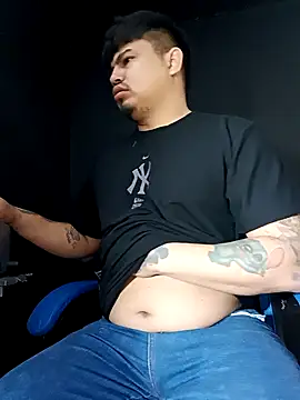 Snapshot of DickMasterfindom chatting on February 12, 5:57 am DickMasterfindom online show from February 12, 5:57 am