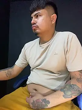 Snapshot of DickMasterfindom chatting on June 30, 2:01 am DickMasterfindom online show from June 30, 2:01 am