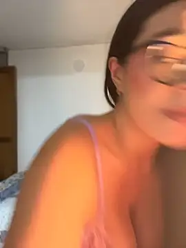 kathii95 online show from May 21, 1:34 am