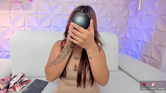 jessymorgan  online show from January 15, 7:34 pm