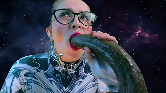 helenas fantasy online show from April 15, 6:31 am