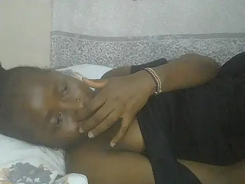 Snapshot of pretty_nanah chatting on November 12, 8:30 pm pretty nanah online show from November 12, 8:30 pm