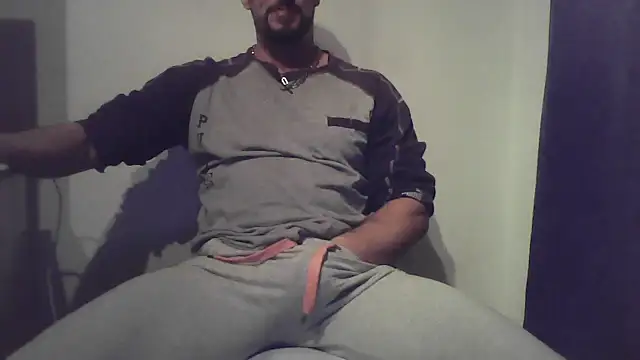 fl3xxx1 online show from January 15, 5:05 pm