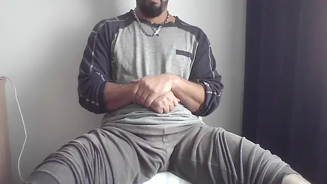 Snapshot of fl3xxx1 chatting on October 17, 9:01 am fl3xxx1 online show from October 17, 9:01 am