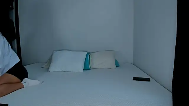 Lauren A online show from January 9, 5:48 pm