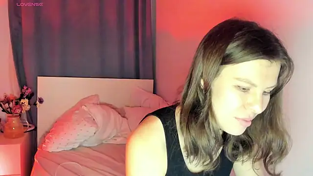 Snapshot of fifth_element chatting on February 12, 11:09 pm fifth element online show from February 12, 11:09 pm