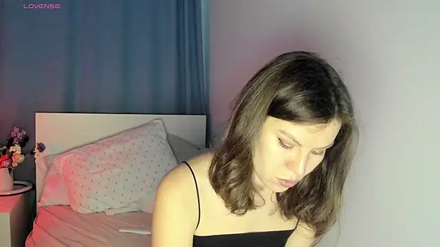 Snapshot of fifth_element chatting on February 16, 8:55 pm fifth element online show from February 16, 8:55 pm