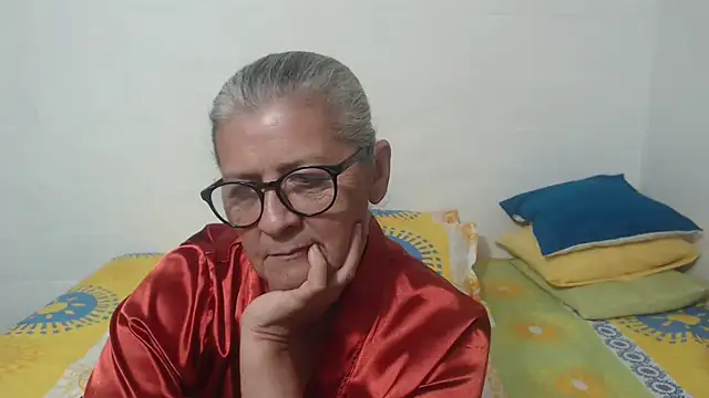 candy mature  online show from February 3, 12:47 am