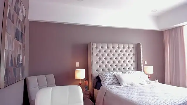 vangie  online show from November 17, 7:41 pm