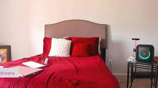 Snapshot of yiauana chatting on November 19, 5:02 pm yiauana online show from November 19, 5:02 pm