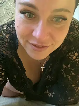 CuteNata online show from December 13, 1:44 pm