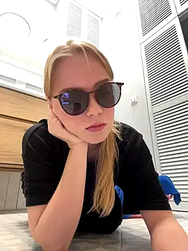 Little Forest ELF online show from November 14, 10:14 am