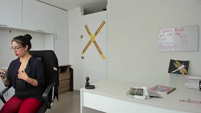 susana monroy online show from December 5, 5:20 pm