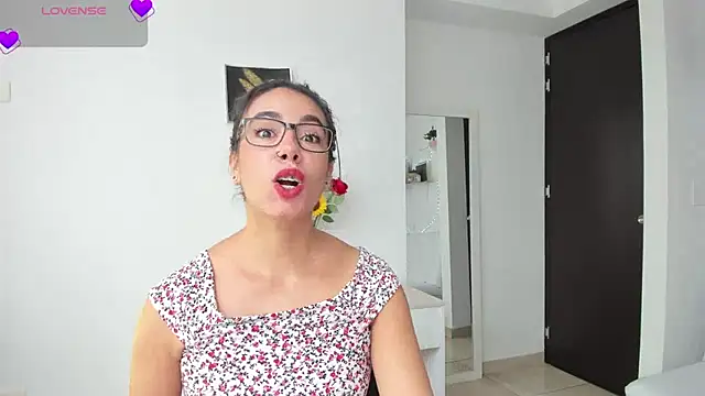 susana monroy online show from July 16, 6:36 pm