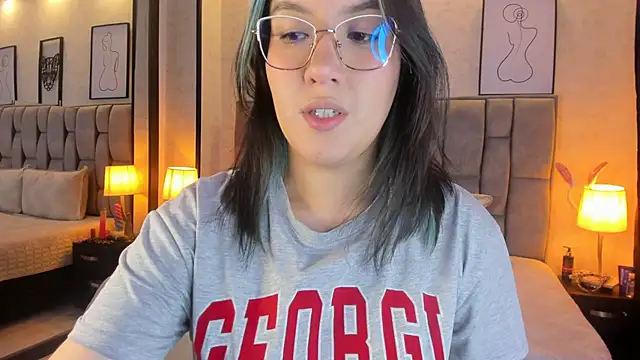 sweet--emily online show from December 4, 3:04 am