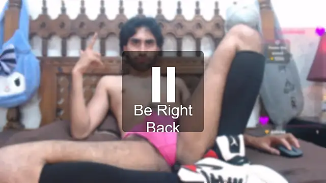 MilanZaire online show from March 13, 5:22 am