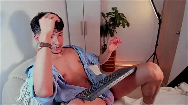 dimitri targaryen online show from January 8, 11:32 am