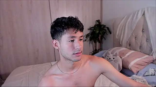 dimitri targaryen online show from September 18, 1:18 am