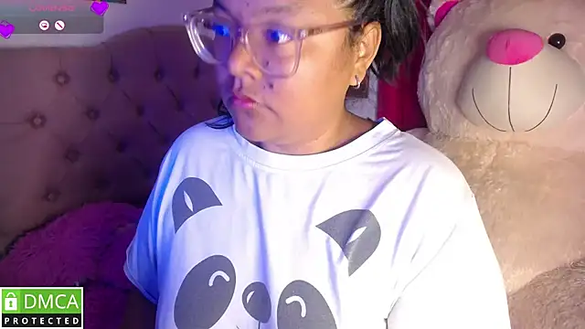 Snapshot of KittyHot20 chatting on November 23, 2:50 pm KittyHot20 online show from November 23, 2:50 pm