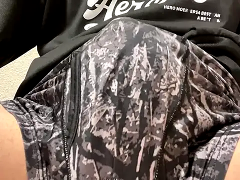 Snapshot of lkun9 chatting on December 2, 7:36 am lkun9 online show from December 2, 7:36 am