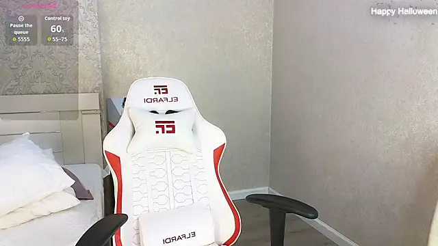 Diana Moon  online show from November 2, 1:19 am