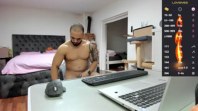 supermanboy94 online show from March 5, 6:31 am