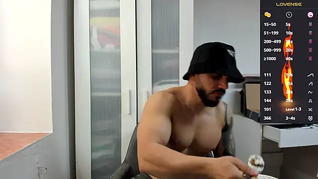 supermanboy94 online show from March 13, 6:20 am