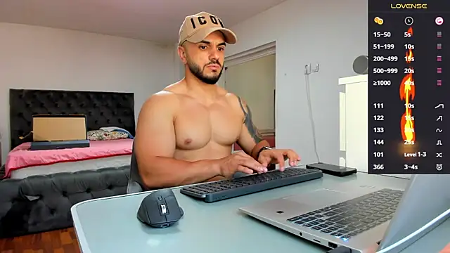 supermanboy94 online show from June 3, 6:16 am