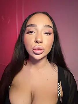 CardiSweetBaby online show from April 2, 5:32 pm