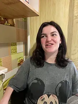 Karolina llove online show from March 3, 2:26 pm